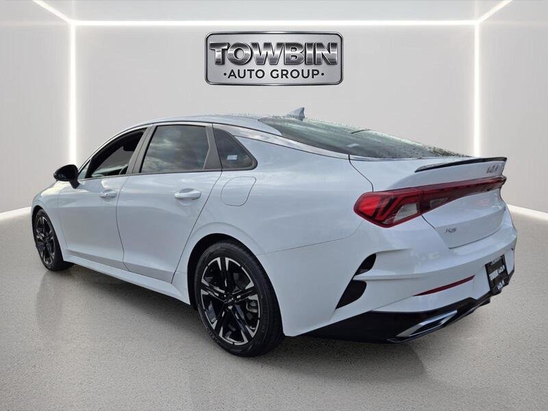 Used 2022 White Pearl KIA GT-LINE AUTO AWD image 6