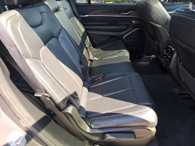 Used 2021 Baltic Gray Metallic Clearcoat Jeep Overland image 36
