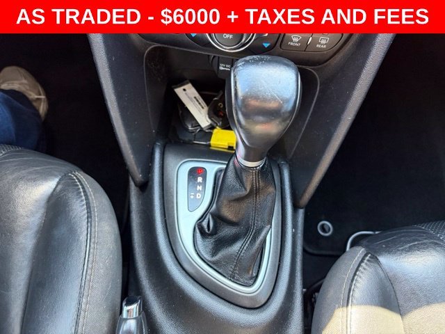 Used 2015 Gray Dodge Limited image 19