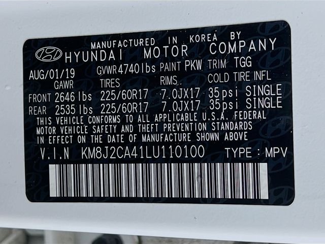 Used 2020 White Hyundai SE image 26