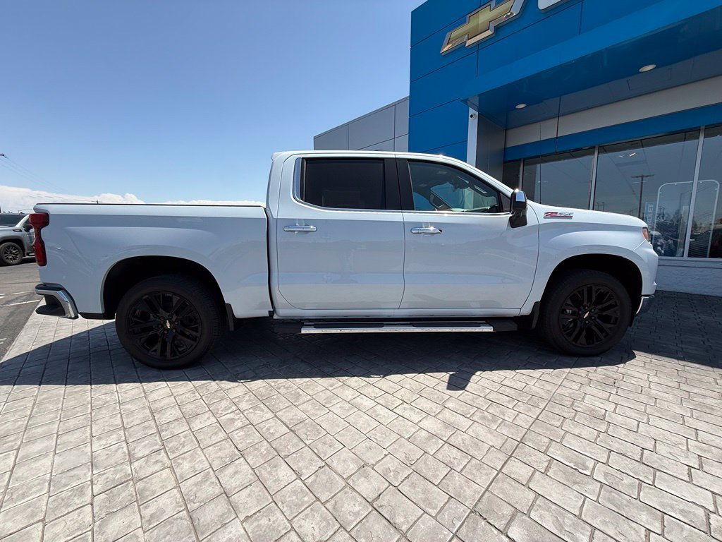 New 2026 Polar White Tricoat Chevrolet LTZ image 13