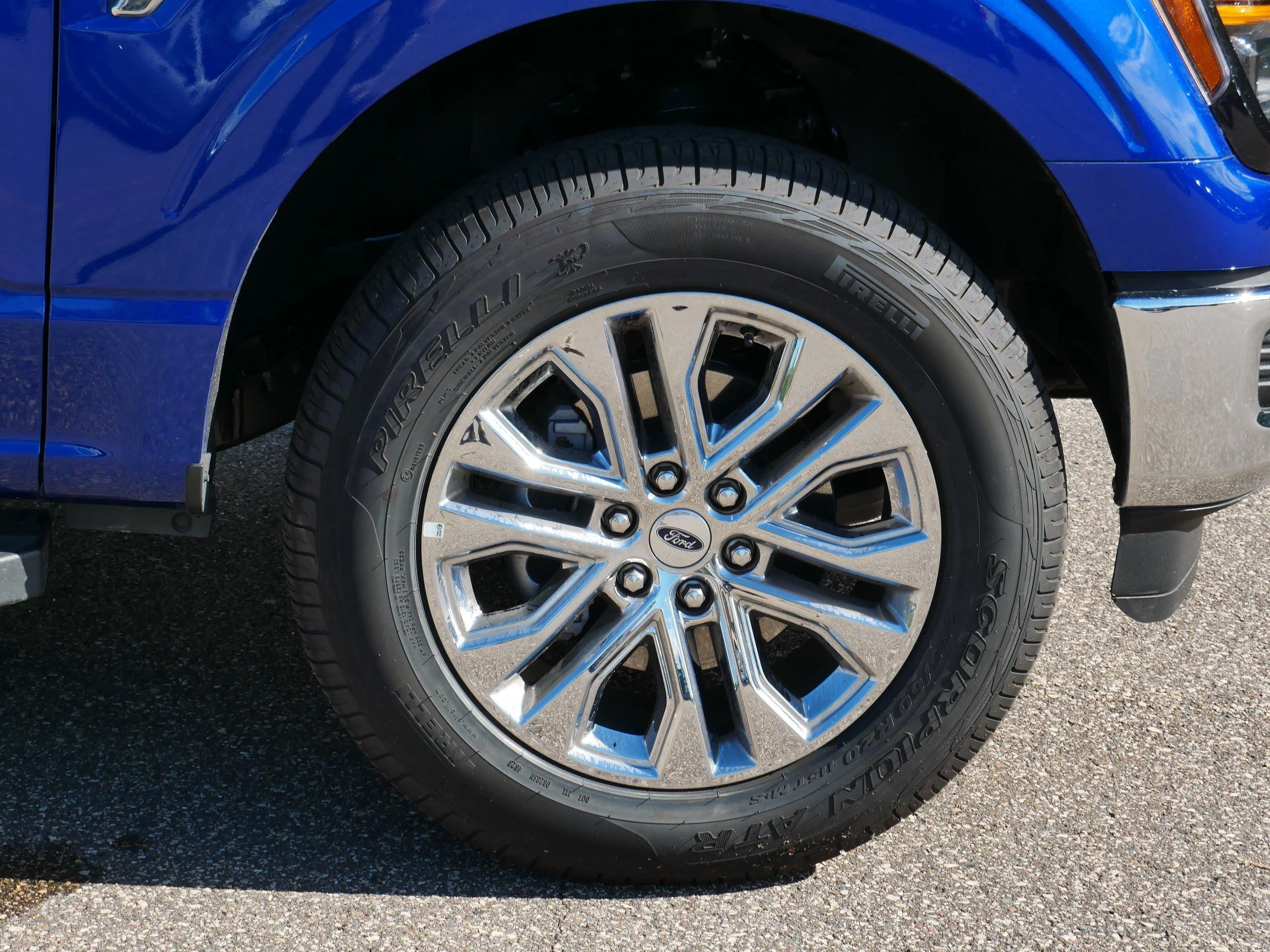 New 2026 Laser Red Tinted Clearcoat Ford XLT image 15