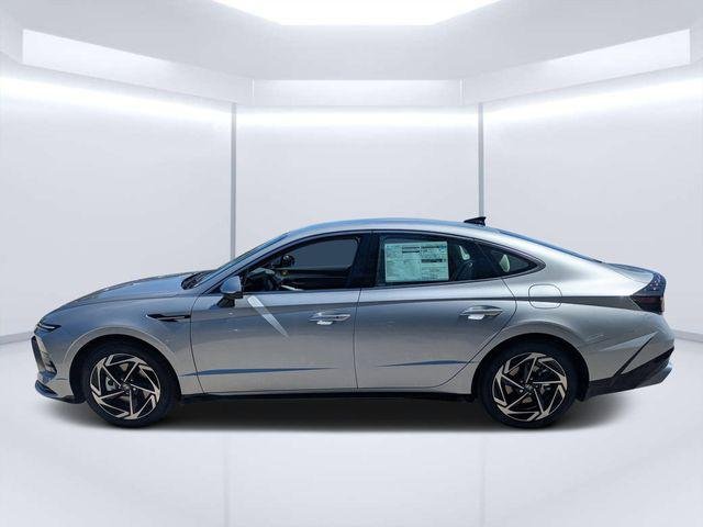 New 2026 Silver Hyundai SEL Sport image 6