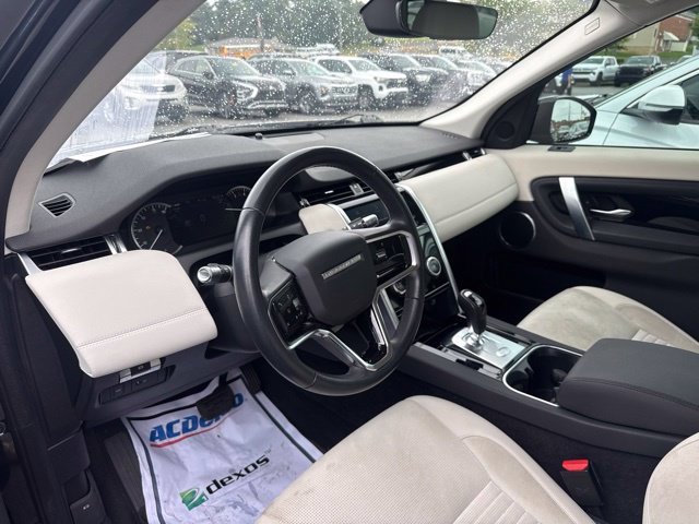 Used 2021 Santorini Black Metallic Land Rover S image 8