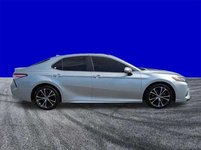 Certified Used 2020 Celestial Silver Metallic Toyota SE image 3