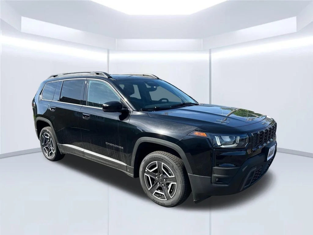 New 2026 Diamond Black Crystal Pearl-Coat Exterior Paint Jeep Limited image 8