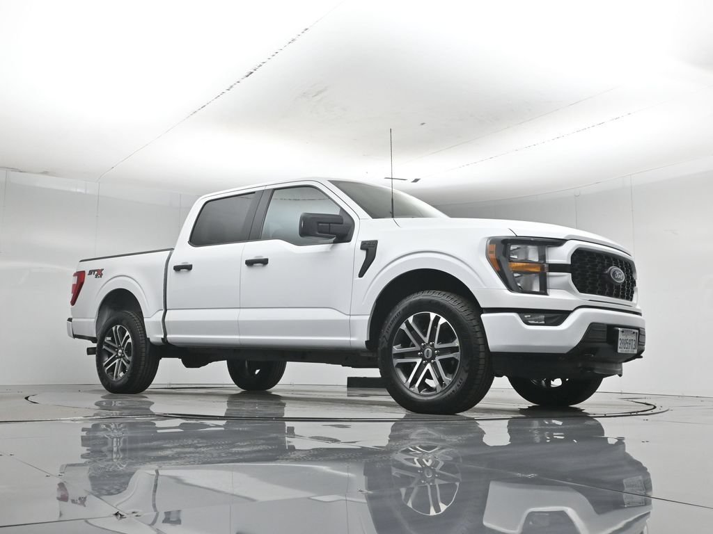 Certified Used 2023 White Ford XL image 4