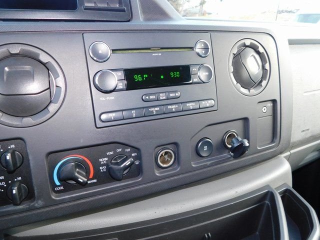 Used 2012 White Ford XLT image 31