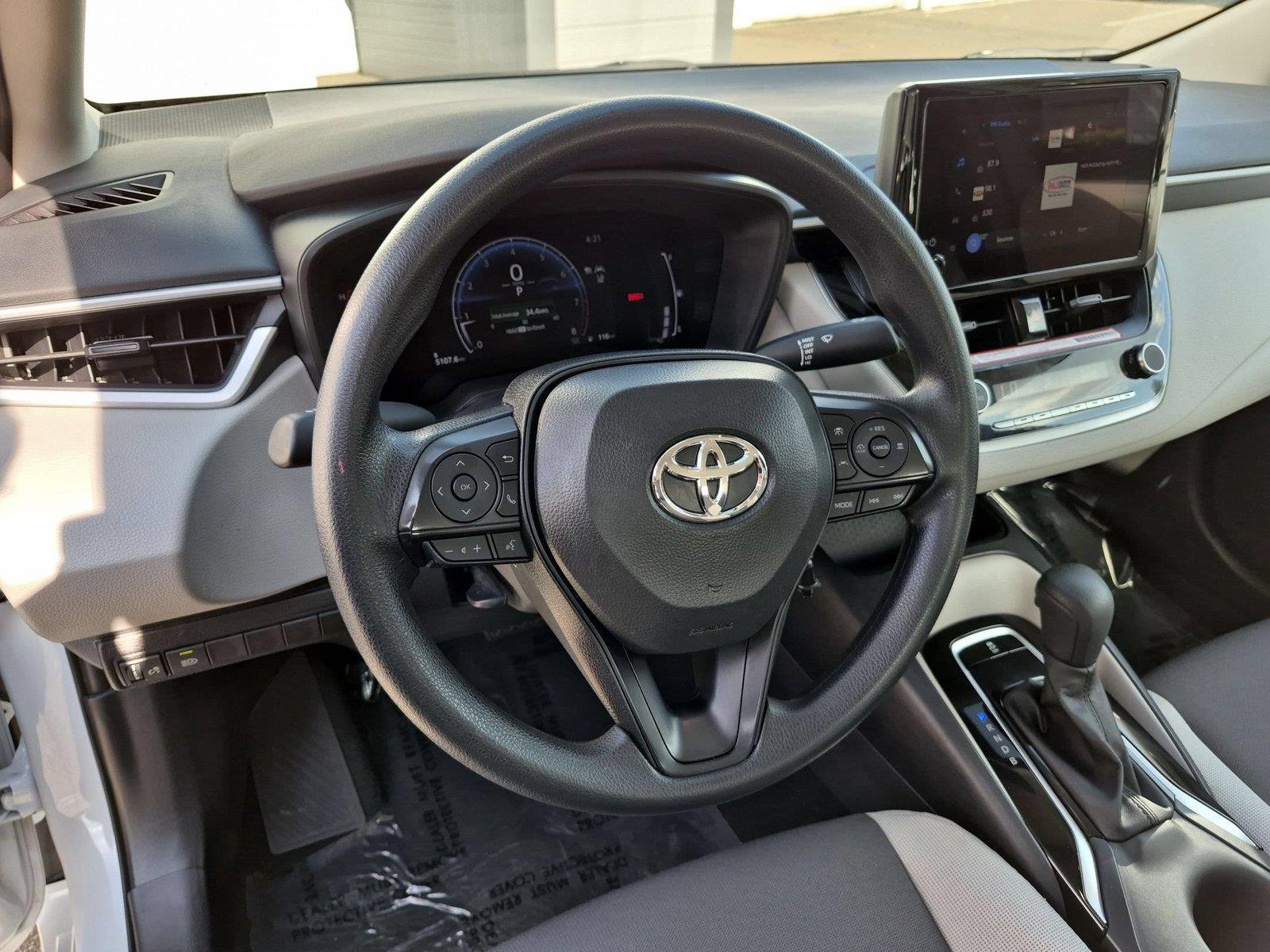 Used 2026 Wind Chill Pearl Toyota LE image 18