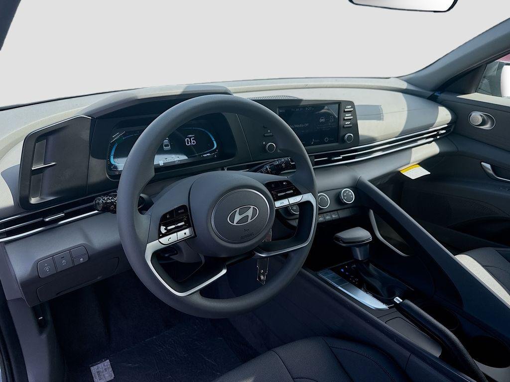 New 2026 Amazon Gray Hyundai SE image 7