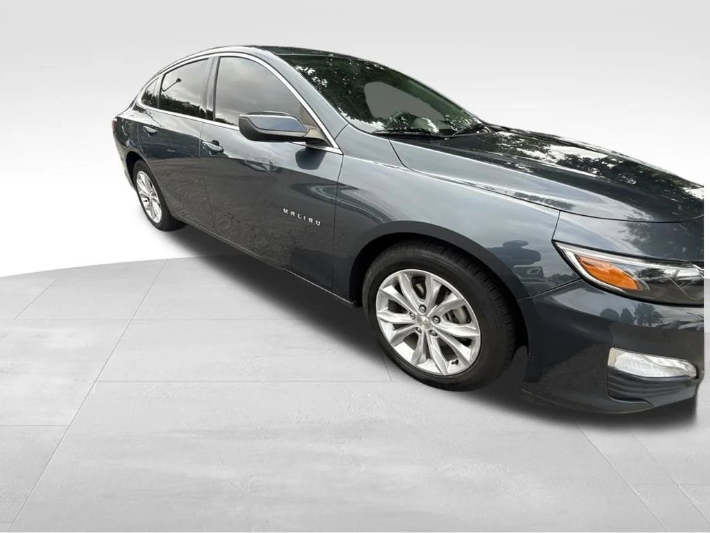 Used 2020 Gray Chevrolet LT image 8