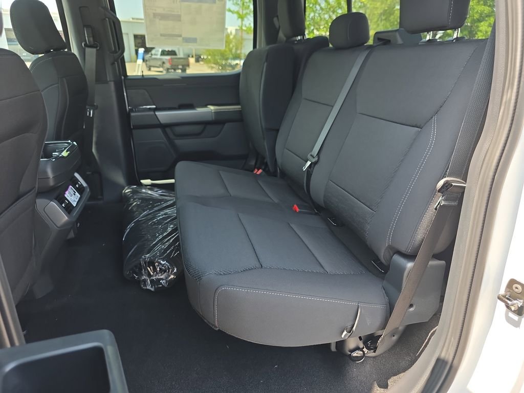 New 2026 Oxford White Ford XLT image 31