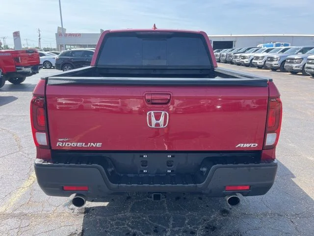 Used 2023  Honda RTL image 5