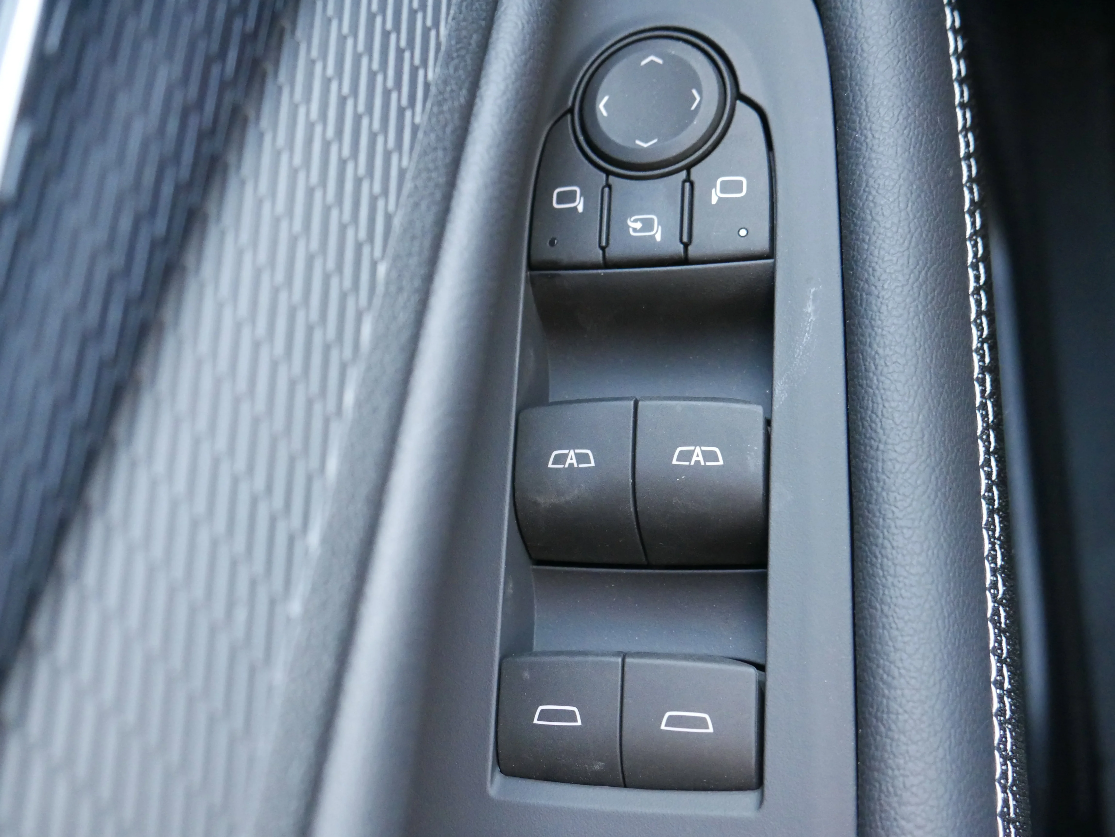 2025 Chevrolet Blazer EV Fleet - Photo 26