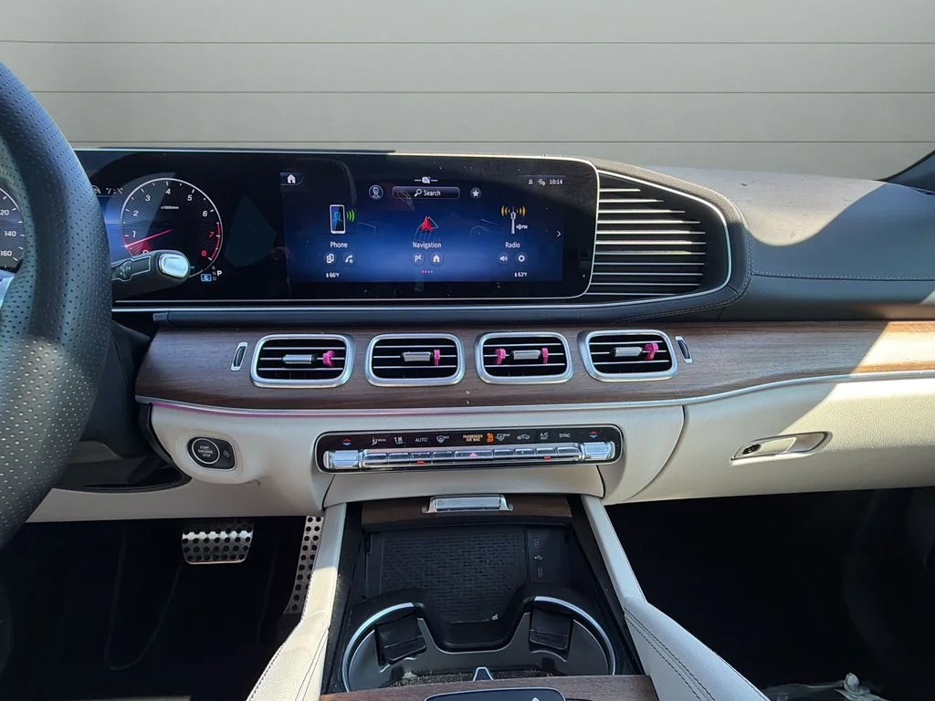 Used 2025 Black Mercedes-Benz GLS 580 image 15