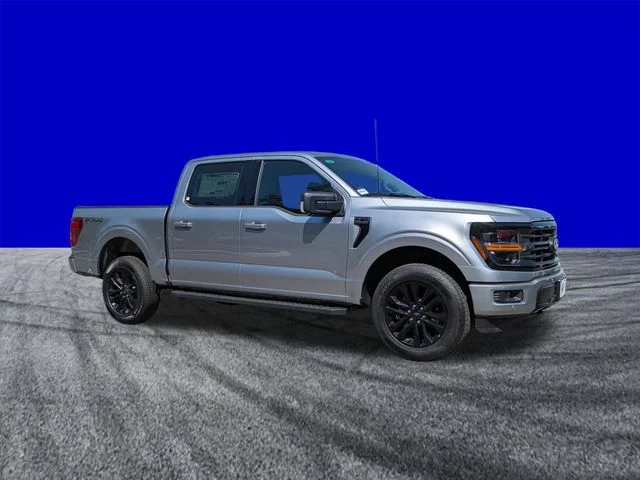 New 2026 Iconic Silver Metallic Ford XLT image 2