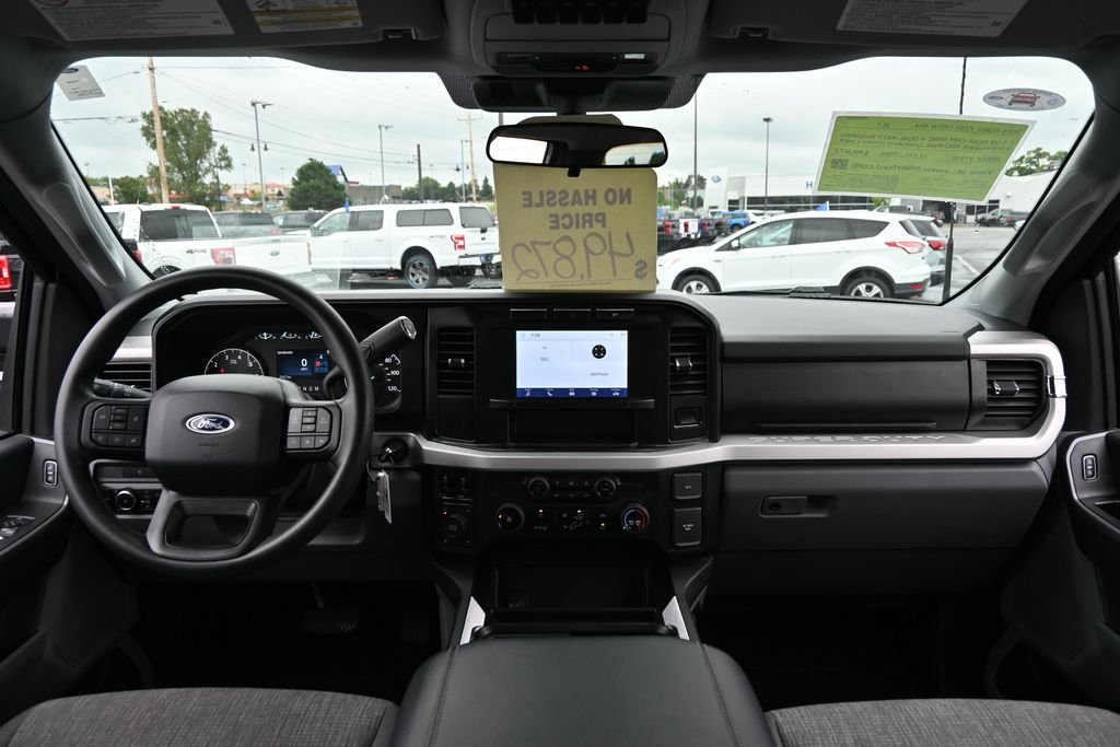 Used 2024 Gray Ford XLT image 26