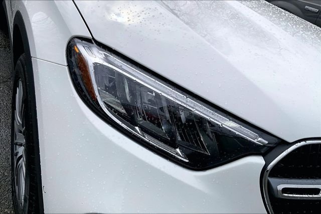 Used 2026 White Mercedes-Benz GLC 300 image 24