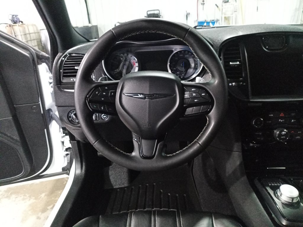 Used 2022 White Chrysler S image 16