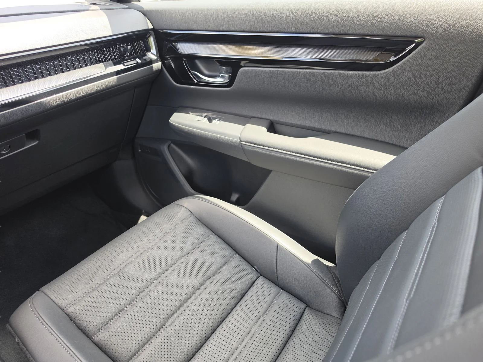 Used 2026 Gray Honda EX-L image 19