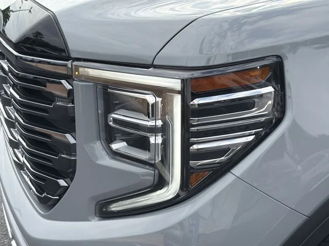 Used 2025 Gray GMC Denali Ultimate image 9
