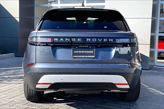 Used 2026  Land Rover S image 4