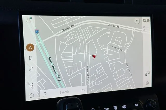 New 2026 Borasco Grey Land Rover X-Dynamic SE image 18