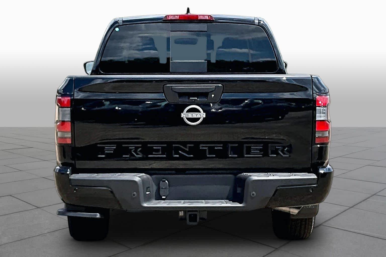 New 2027 Super Black Nissan SV image 4