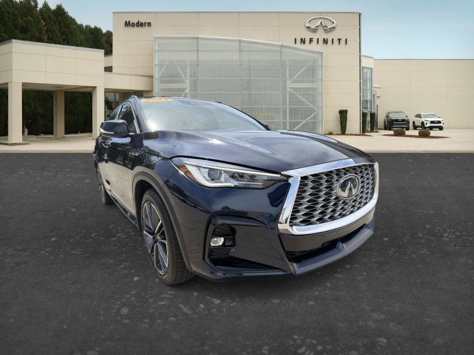 Certified Used 2025 Hermosa Blue INFINITI LUXE image 3