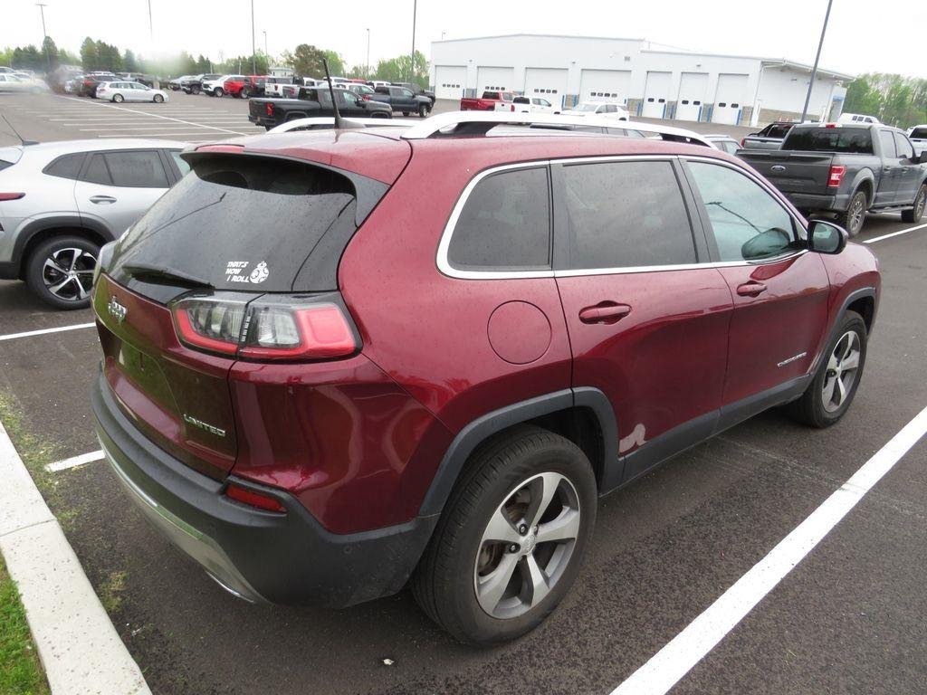 Used 2021 Velvet Red Pearlcoat Jeep Limited image 13
