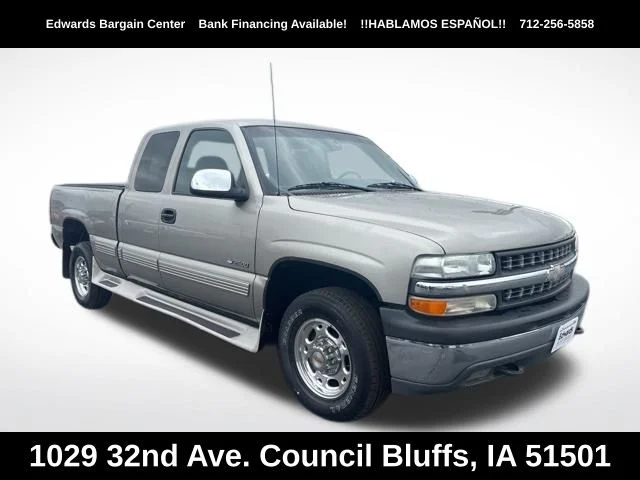 2000 Chevrolet Silverado 1500 2500 LS EXTENDED CAB SWB's photo