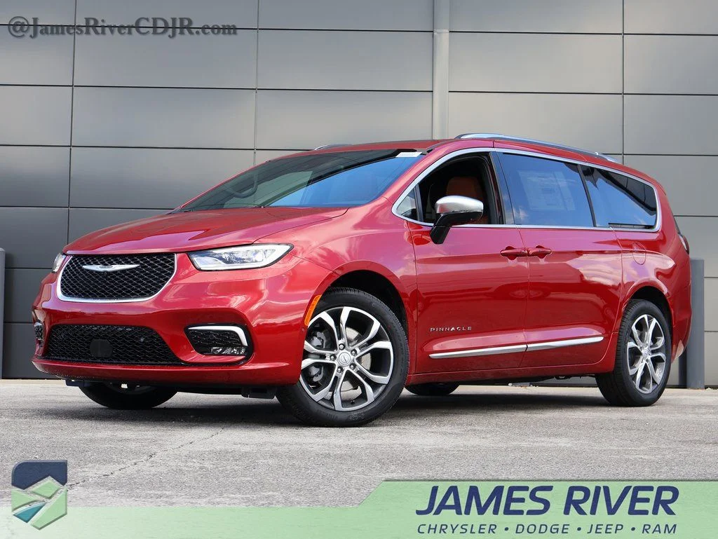 2026 Chrysler Pacifica Pinnacle AWD's photo