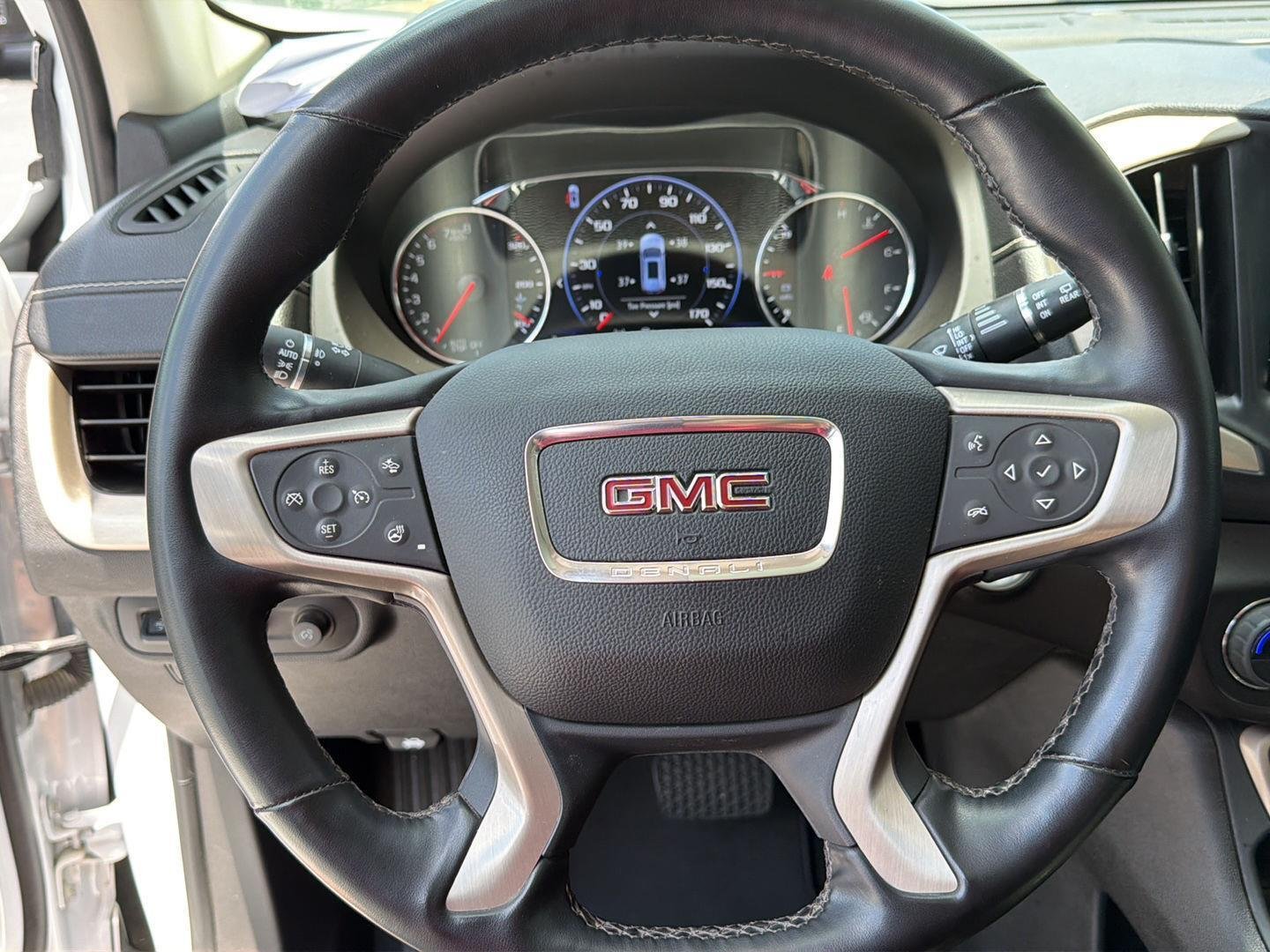Used 2024 White Frost Tricoat GMC Denali image 20