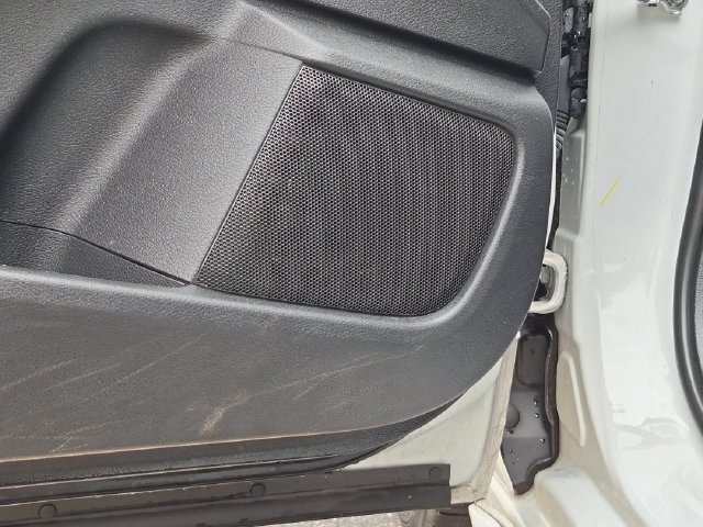 Certified Used 2024 White Nissan SR image 11