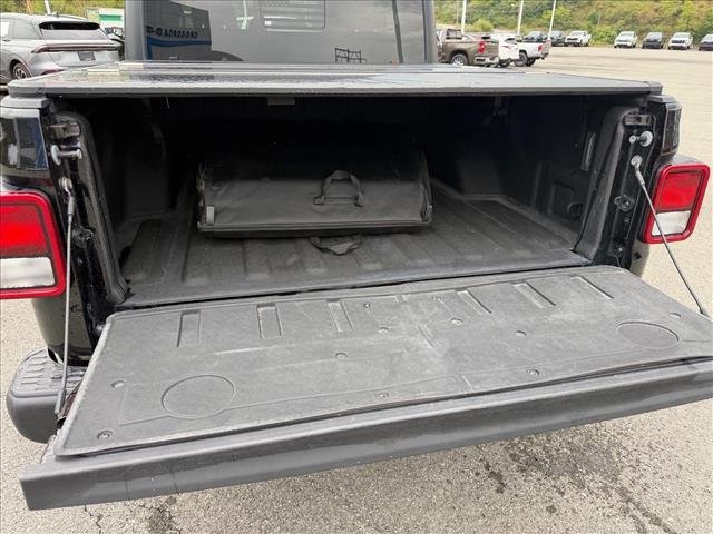 Used 2021 Black Clearcoat Jeep Freedom image 22