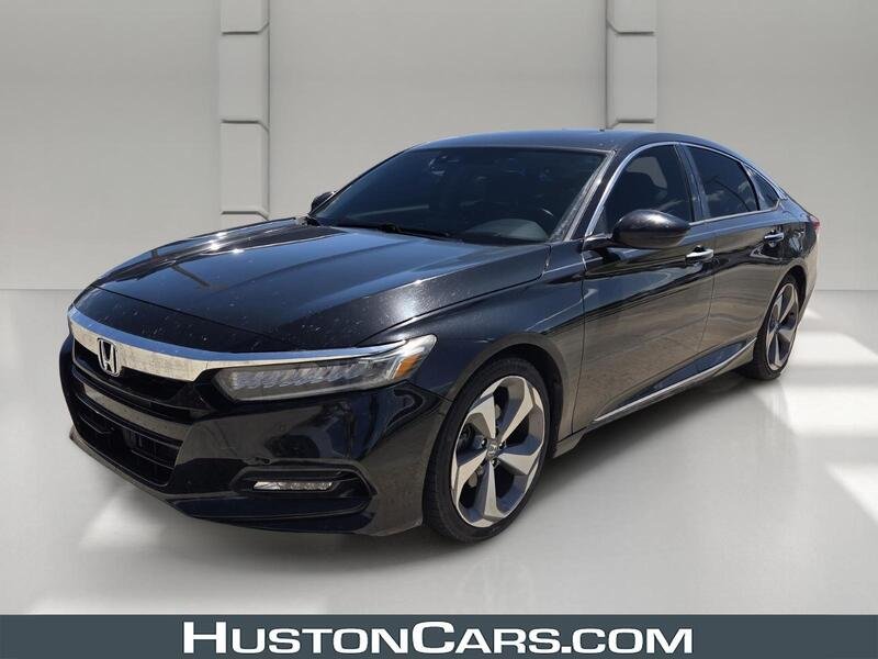 2020 Honda Accord 2.0T Touring Auto's photo