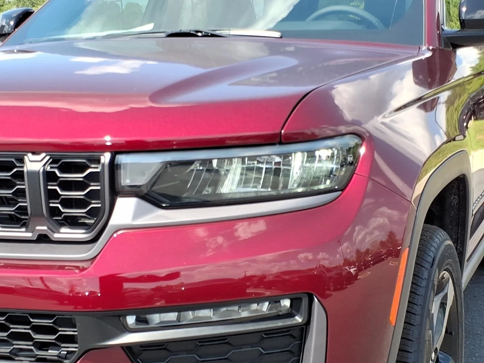 New 2026 Velvet Red Pearlcoat Jeep Limited image 17