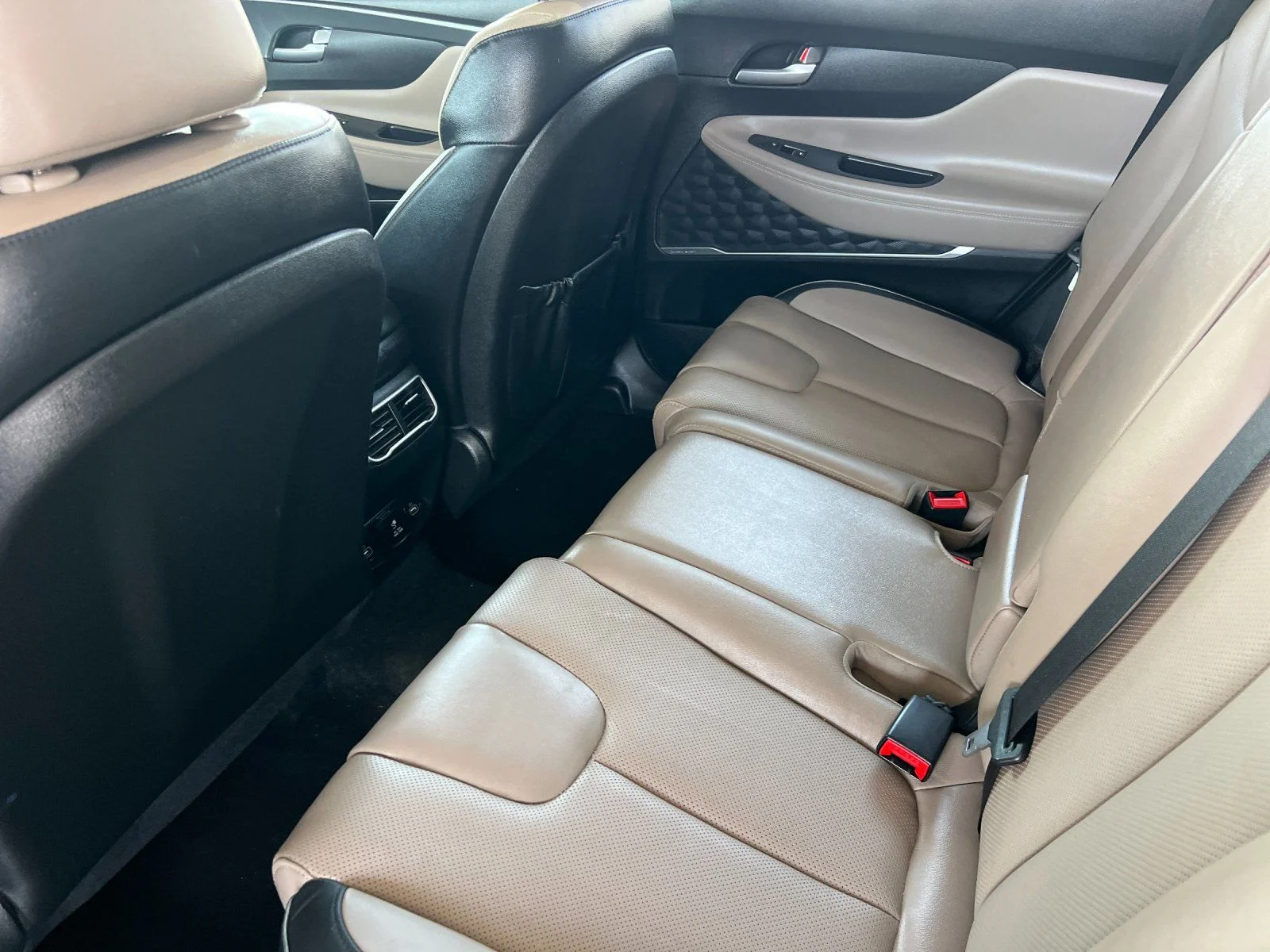 Used 2023 White Hyundai Limited image 11