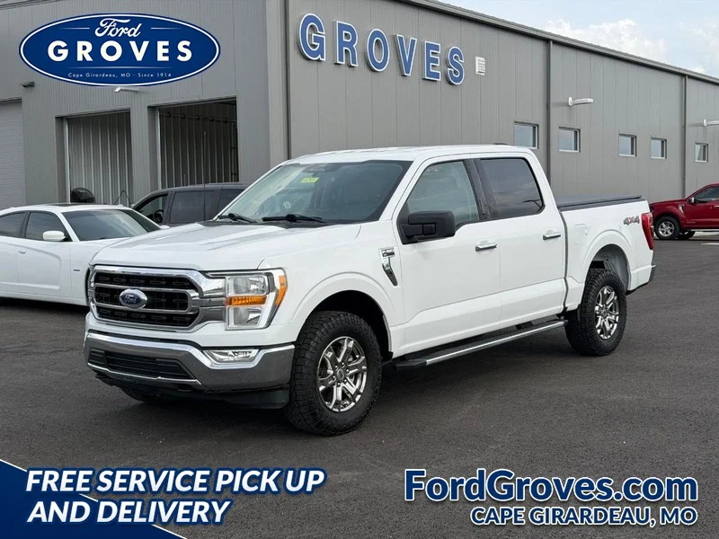 Certified Used 2023 Oxford White Ford XLT image 1