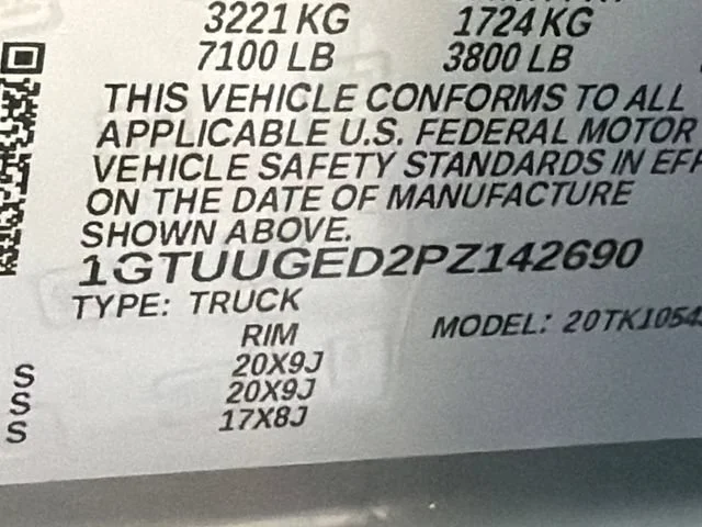 Used 2023 Sterling Metallic GMC Denali image 33