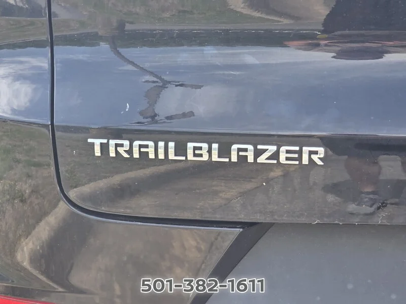 Used 2022 Black Metallic CHEVROLET LT image 4