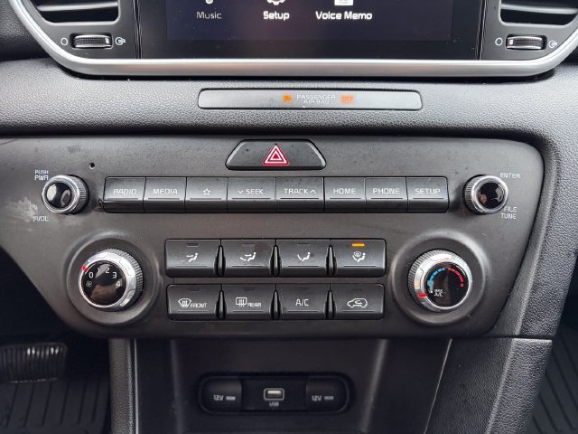 Certified Used 2022 Pacific Blue Kia LX image 17