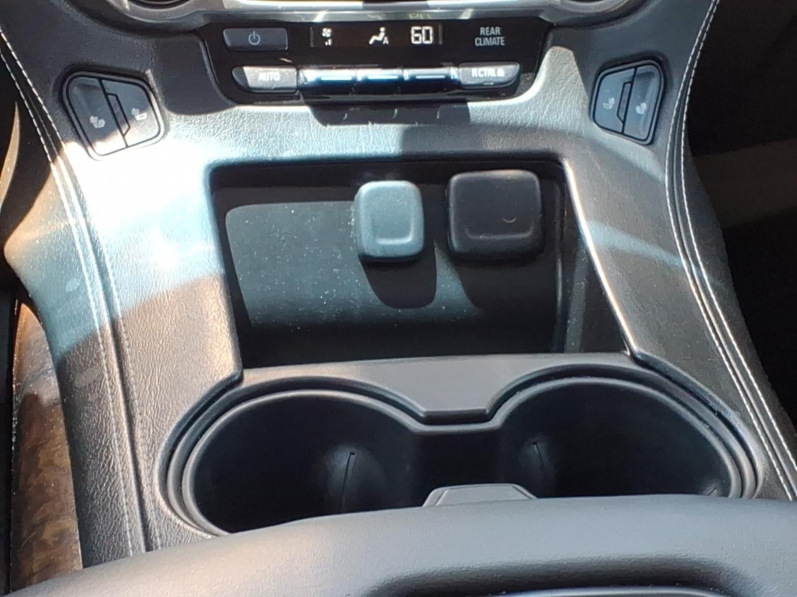 Used 2016 Silver Ice Metallic Chevrolet LT image 29