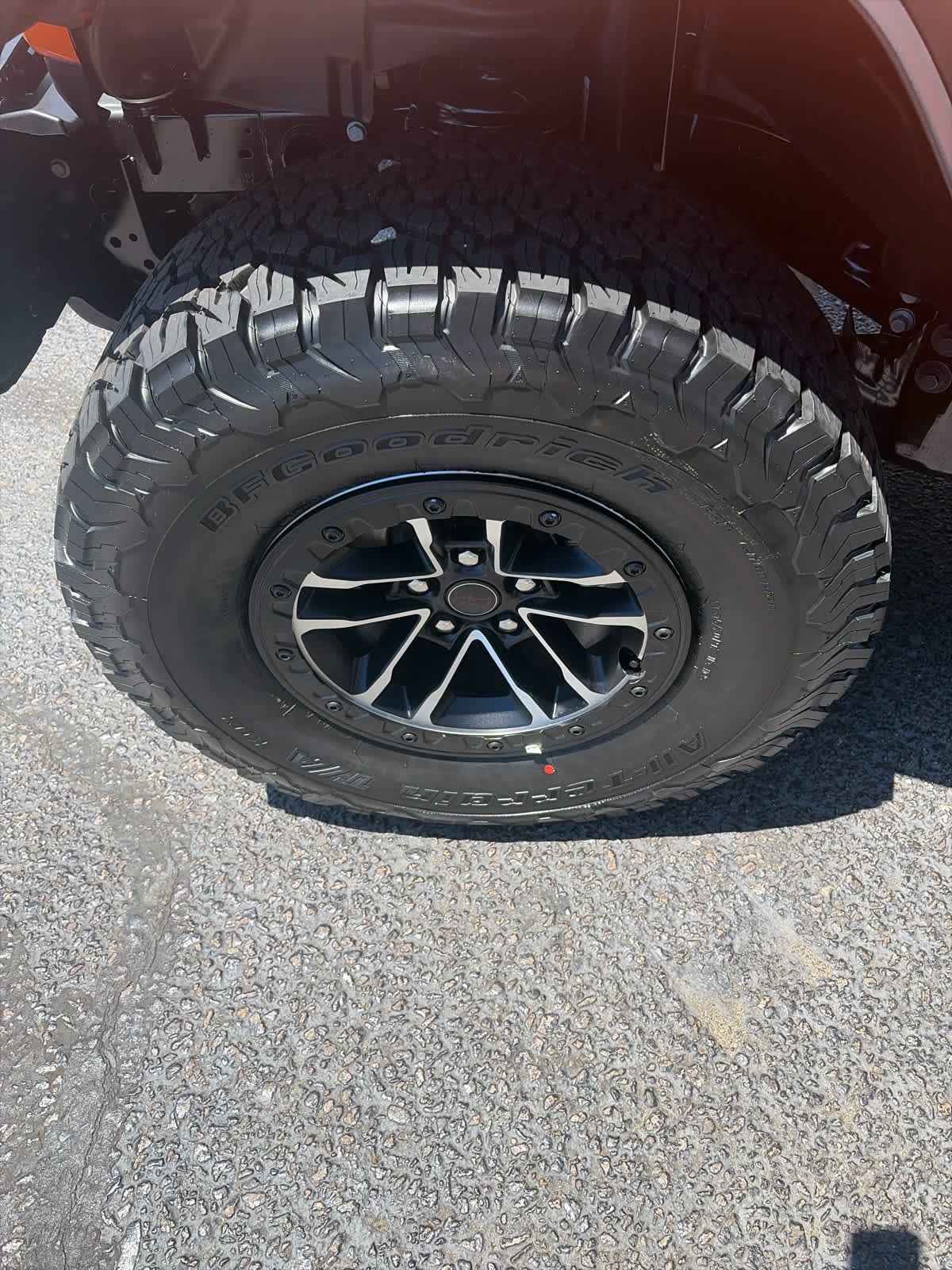 New 2026 Joose Exterior Paint Jeep Rubicon X image 9