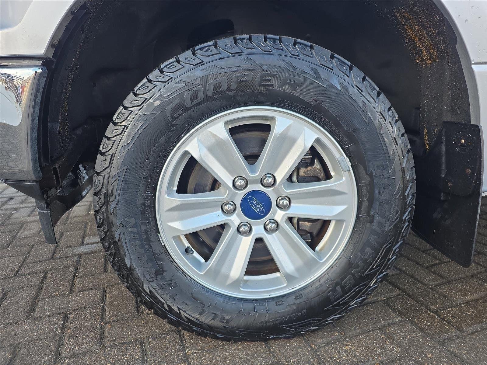 Used 2018 Ingot Silver Metallic Ford XLT image 10