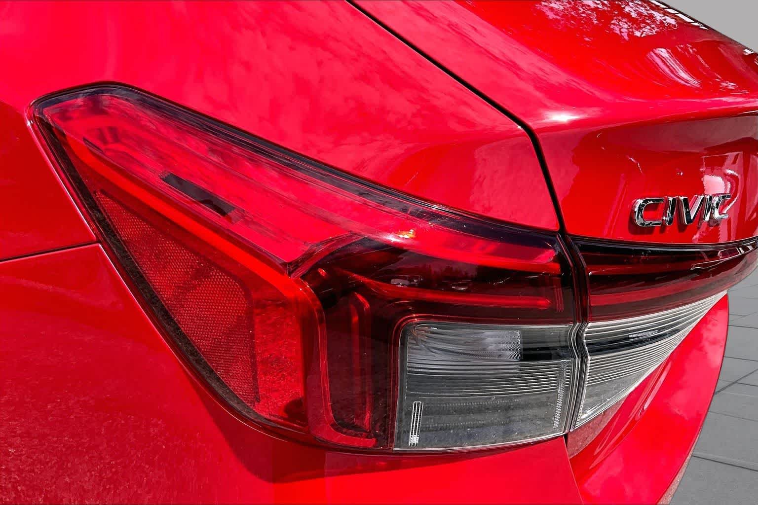 Used 2024 Rallye Red Honda Sport image 29