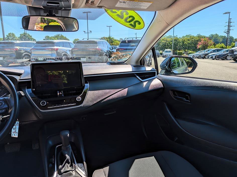 Used 2025 Underground Toyota LE image 10