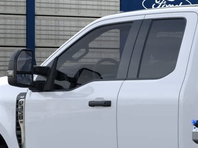 New 2026 Oxford White Ford XLT image 20