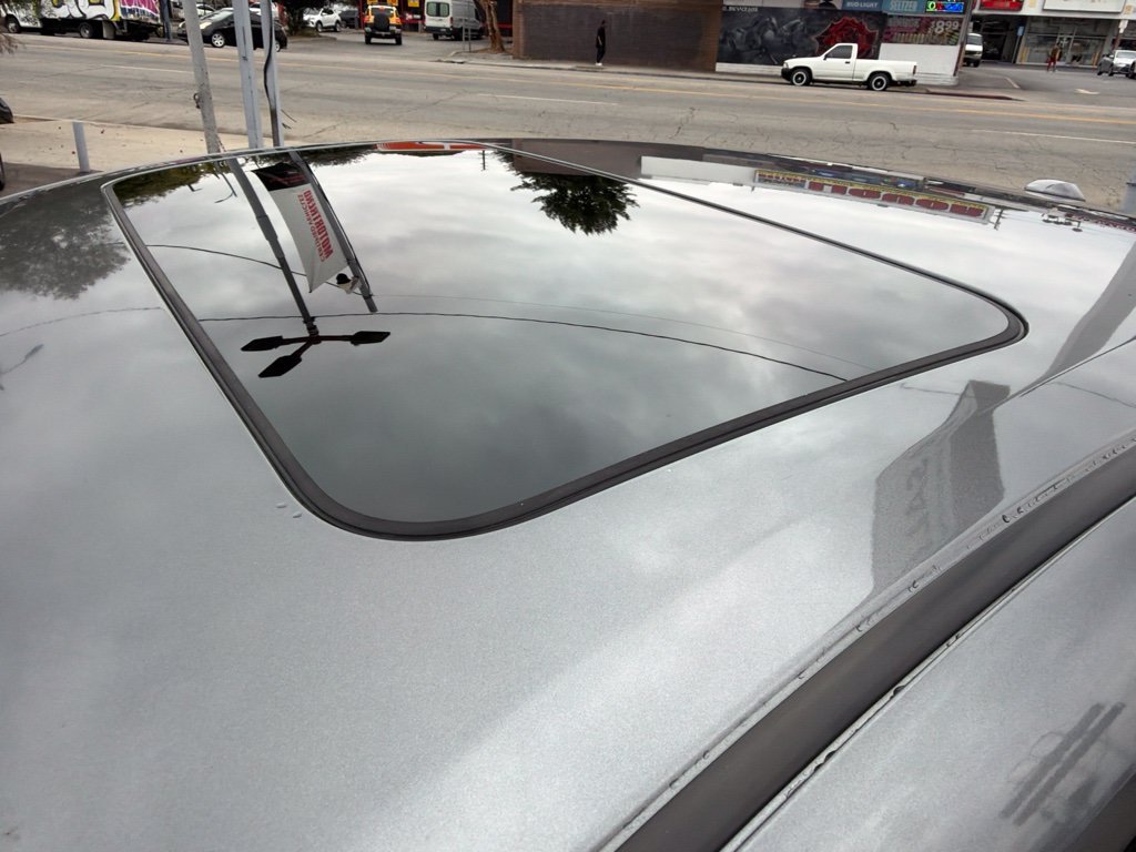 Used 2021 Gray Nissan SV image 10