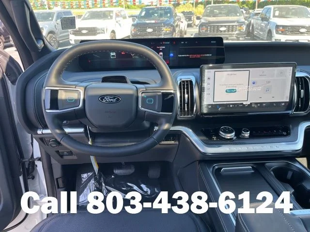 New 2026 Star White Metallic Tri-Coat Ford Platinum® image 18